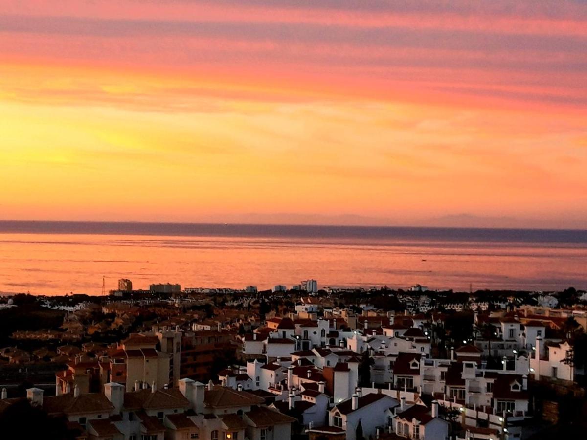 4 Bedroom Holiday Townhouse In Riviera Del Sol With Sea Views Sitio de Calahonda Exterior foto